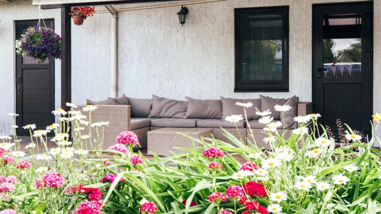Flower Apartment Ventspils Exterior foto